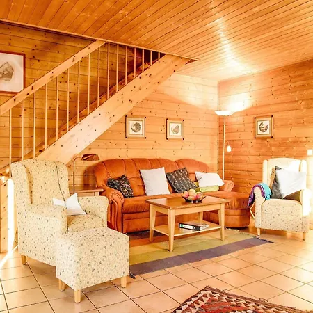 Doppelhaushaelfte In Holiday home